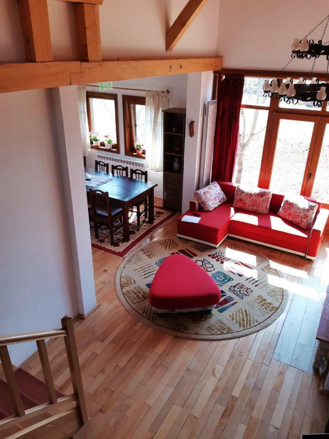 Albinuta Guesthouse Ozun Eksteriør billede